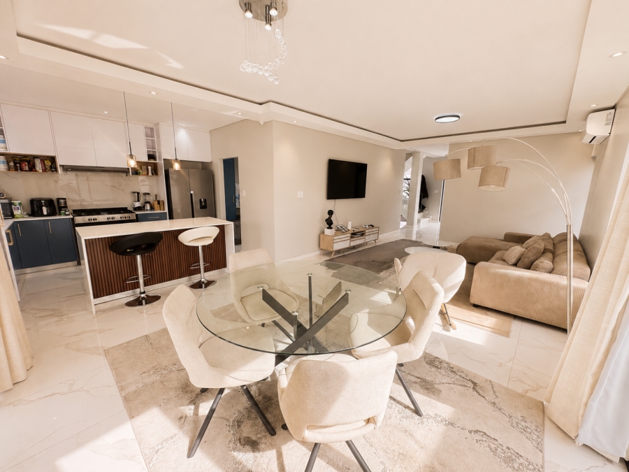 4 Bedroom Property for Sale in Sandown Western Cape